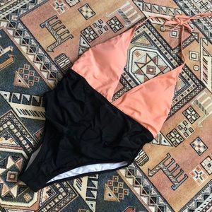 NEW cupshe deep v one piece